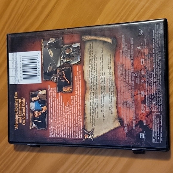 Pirates of the Caribbean, The Curse of the Black Pearl DVD, Johnny Depp - Picture 4 of 4